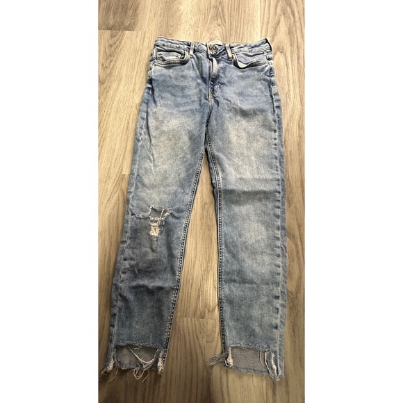 Forever 21 Denim - Forever 21 Women Light Wash Distressed Ripped Raw Hem Straight Leg Jeans Size 26